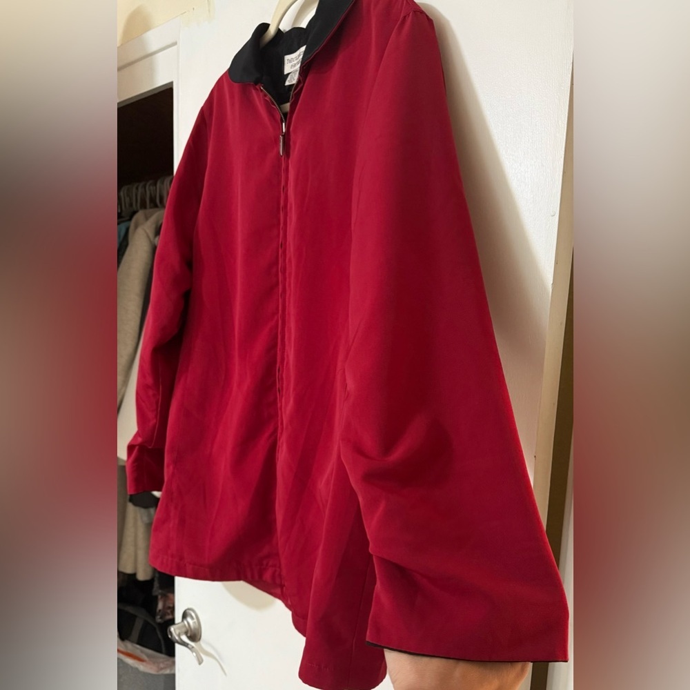 Mulberry Street Red Zip-Front Jacket,Size Small - Picture 9 of 12